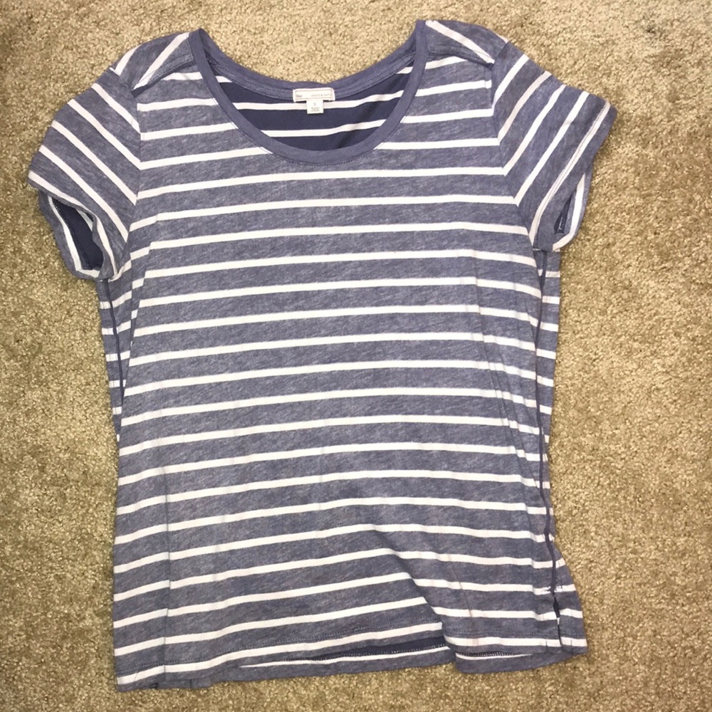 Striped Gap t-shirt